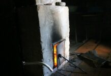 Жалал-Абадда иске ууланган бир туугандар. Баланын абалы жакшыра баштады