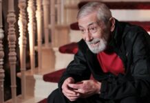 Вахтанг Кикабидзе 84 жаш курагында дүйнө салды