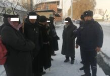 Кадамжайда милиция түндө көчөдө калып калган эки жаранды үйлөрүнө жеткирди