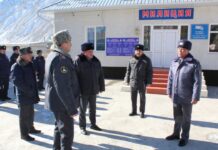 Жеңишбек Жоробеков: Милициянын аймактык тескѳѳчүлѳрү-жаштарга үлгү болушу керек