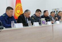 Ысык-Көл ОИИБдин жетекчилиги жергиликтүү тургундар менен жолугушууда