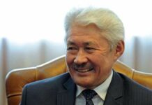 Турсунбек Акун: Соттун митинг боюнча чечимин Жогорку сот жокко чыгарышы керек