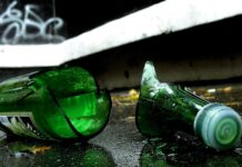 В Питере кыргызстанца забили до смерти бутылкой шампанского по голове