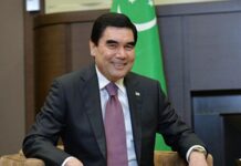 В Туркменистане объявили Гурбангулы Бердымухамедова Национальным лидером