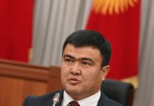 Айбек Маткеримов Бишкектеги райондун бирине Курманбек баатырдын ысымын берүүнү сунуштады