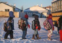 Продлят ли в школах Бишкека онлайн-обучение? Комментарий мэрии