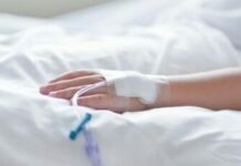 Кара-Балта шаарында ачкадан каза болгон кыз айына жетпей төрөлгөн