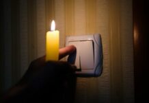 Куда звонить, если отключили свет? Контакты всех РЭС по стране