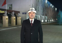 Султанбаев показал, как записывалось новогоднее обращение президента Жапарова