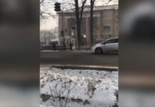 В Бишкеке опять «заминировали» несколько школ, детей эвакуировали