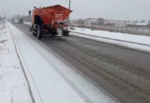 «Тазалык» совместно с патрульными расчищают дороги столицы — видео