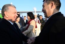Шавкат Мирзиеев прибыл в Кыргызстан с госвизитом. ФОТО