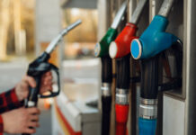 Кыргызстанда бензин арзандайт