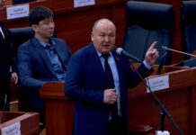 Токторбаев абактагы адамдарды пробациялык көзөмөл менен бошотууну сунуштады