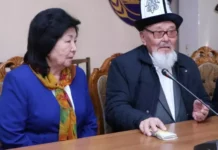 Карыя тосмо арыз жазды. Мал базарда карыянын 120 миң сомун уурдаган киши бошотулду