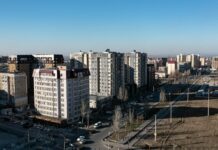 В Бишкеке узаконят самовольно построенные многоэтажки