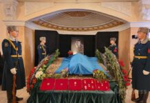 В Бишкеке прощаются с режиссером Геннадием Базаровым