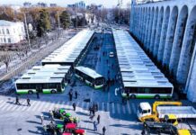 Почему автобусы для Бишкека купили не у местной компании, объяснил пресс-секретарь президента