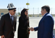 Акылбек Жапаров Дубайга иш сапары менен барды