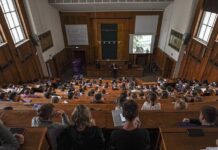 Продлен срок приема заявок на обучение в вузах России