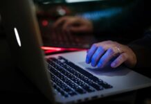 Неизвестные незаконно выписали 3,6 тыс. электронных рецептов на почти 4 млн сомов