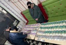 Секретарь Баткенского облсуда задержан при возврате взятки в 300 тыс. сомов