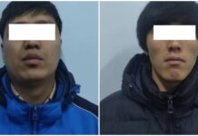 В Оше задержали двух парней, грабивших таксистов