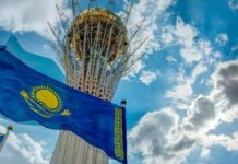 Төрага Нурлан Шакиев баштаган депутаттар Казакстанга жөнөп кетишти