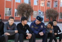 Талас шаарында милиция окуучуларды сергек жашоого үгүттөөдө