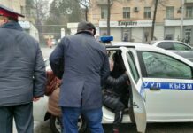 Задержанных в Дубовом парке за акцию в поддержку Украины россиян отпустили