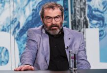 Политолог: Вся президентская рать Кыргызстана встретилась в Дубае