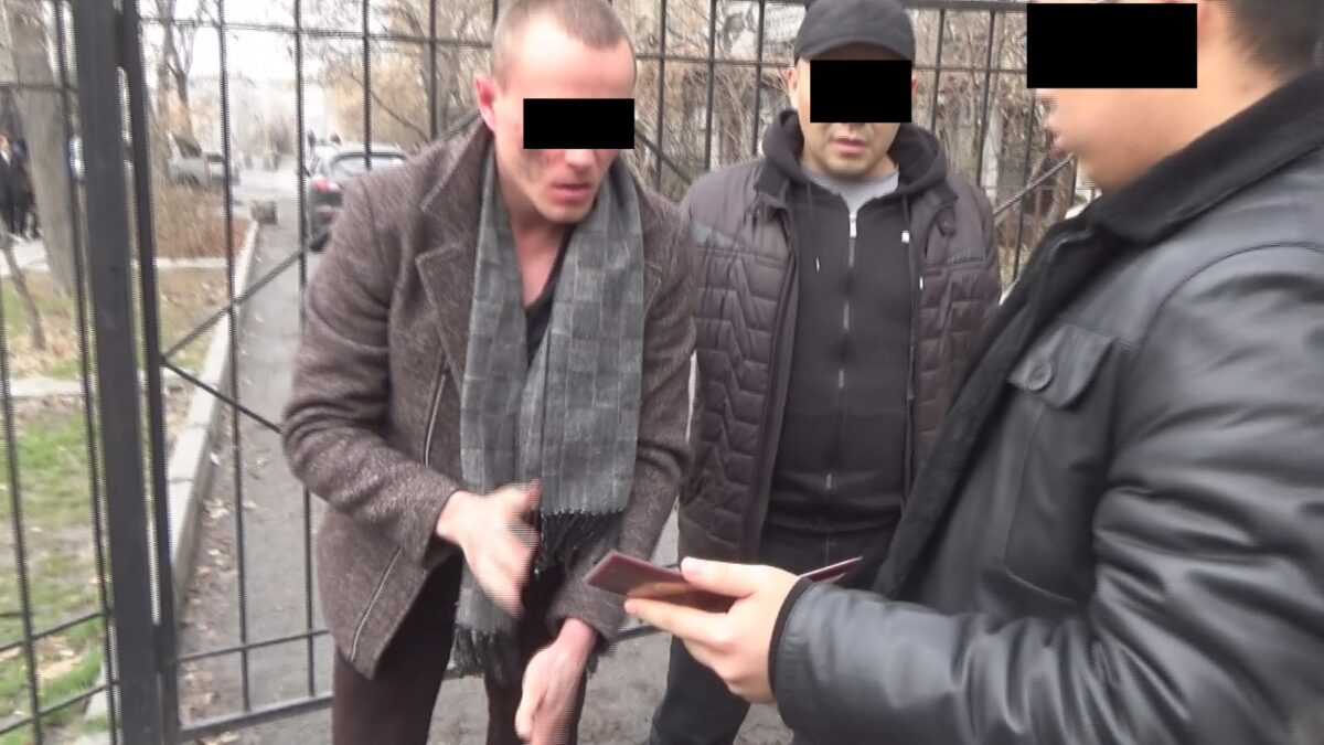b0f69170 bb49 4eee 8a26 36e3e256fd96 В Бишкеке иностранцы создали нарколабораторию - видео