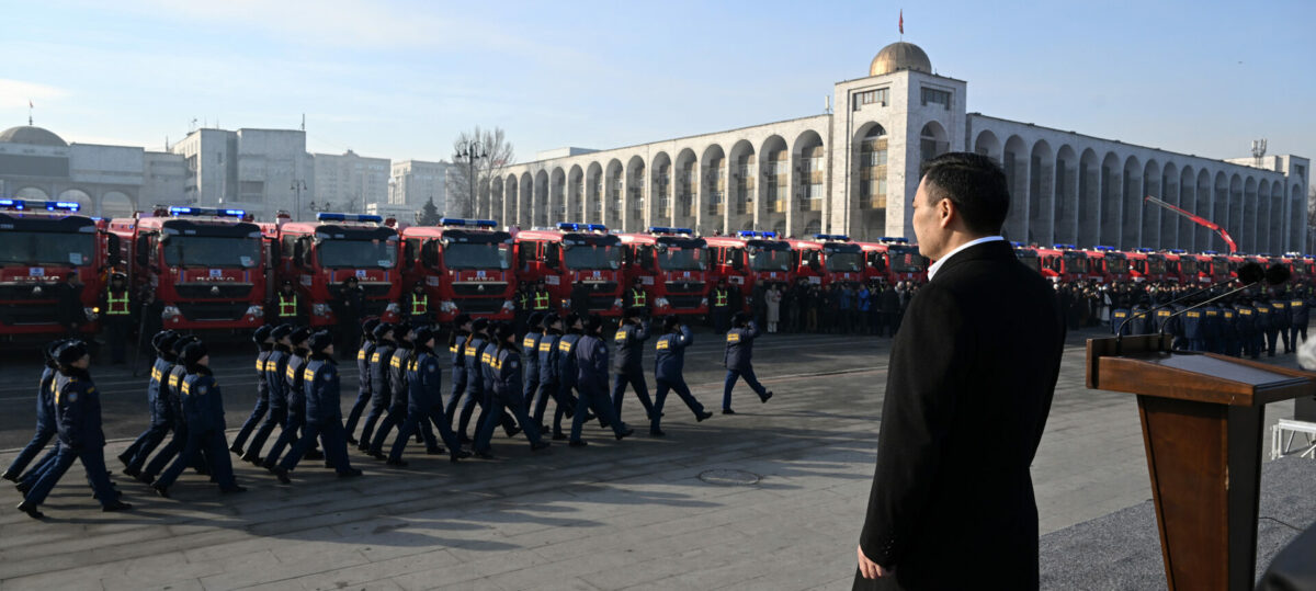 dos 4191 1 В Бишкеке состоялась церемония передачи спецтехники МЧС, Минздраву и мэрии - фото