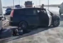 Авто с кыргызскими номерами попало в ДТП на трассе в Казахстане. Погибли три человека