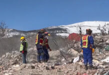 Спасатели из КР вытащили из-под завалов в Турции 5 выживших и 154 тела погибших