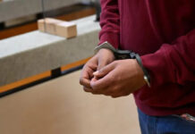 Нарындын тургунунун үйүнөн марихуана табылды