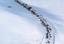 ВИДЕО: Огромная пробка на трассе Бишкек-Ош, где сошло несколько лавин