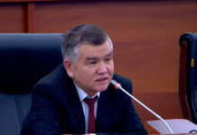 “Меням-сеням”: Парламентте диалект менен күрөшүү сунушталды