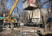 В Бишкеке снесли три точки фастфуда «Бибигон», «Вegemot» и «Оазис»