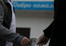 В Нарыне молодежь жалуется на рэкет и домогательства со стороны ОПГ. Милиция бездействует