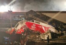 В результате столкновения поездов в Греции погибли 26 человек, 85 пострадали