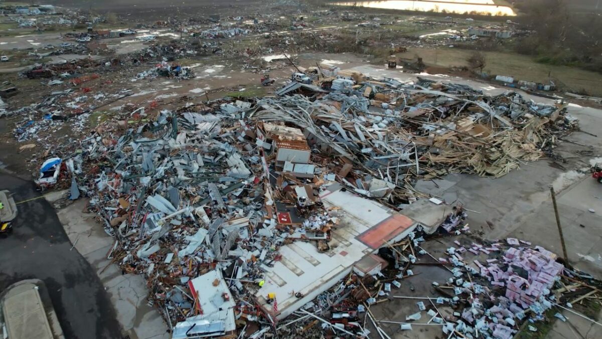 230325153819 04 mississippi tornado 032523 АКШда торнадодон 24 адам каза болуп, жүздөгөн адам жаракат алды, - видео