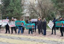 Митинг -“Эки дос эсиңе кел”: Кемпир-Абад, сөз эркиндиги, массалык камоолор