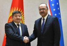 Акылбек Жапаров Абдулла Арипов менен жолугушту