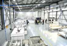 Акылбек Жапаров посетил СЭЗ «Бишкек»