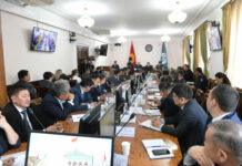 Глава кабмина предложил ряд мер для борьбы со смогом в Бишкеке