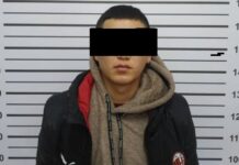 Базардагы дүкөнгө уурулукка кирген жаран кармалды