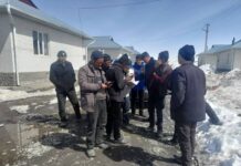 Безработица и безграмотность: Омбудсмен обращает внимание властей на проблемы афганских кыргызов