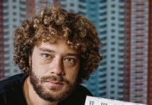 Илья Варламов «чет элдик агент» деп жарыяланды