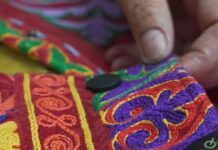 Кыргыз баалуулуктарын кийимге түшүргөн айымдар